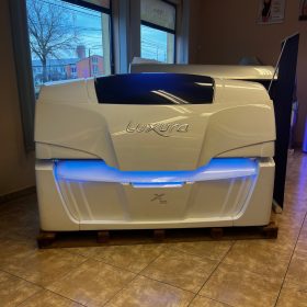 LUXURA X10 FEKVŐ SZOLÁRIUM